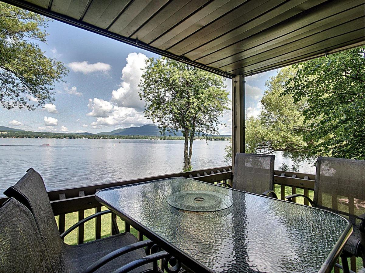 Location Tourisme Estrie - Oberge Du Village Magog Exteriér fotografie
